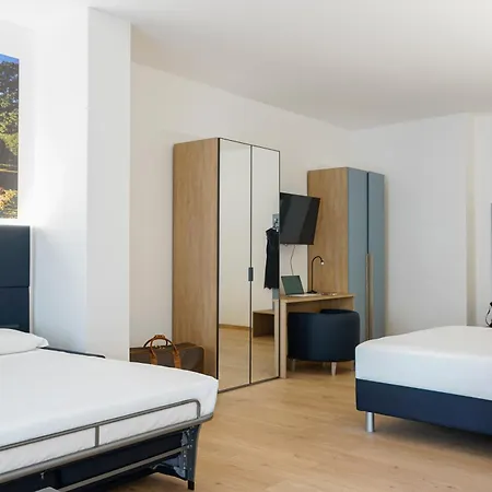 Piazza Camerlata Daire Como